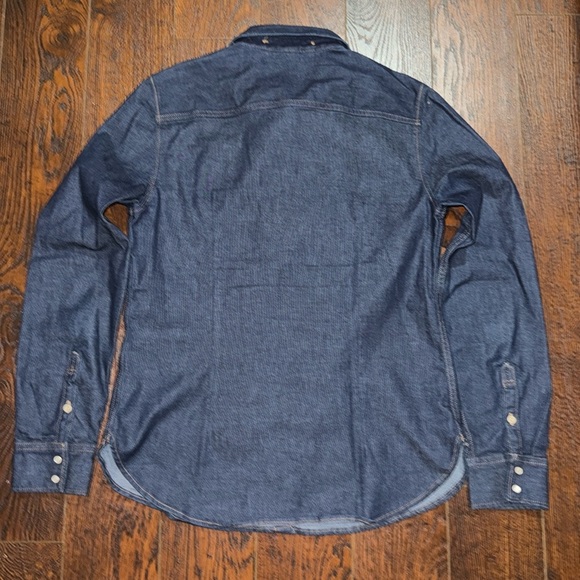 Denim Shirt with snaps Size 8 - Picture 7 of 9